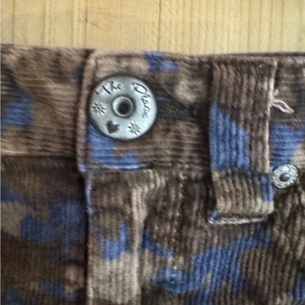 Children’s Place.  Camouflage Corduroy Skirt. Size 5. Great Condition